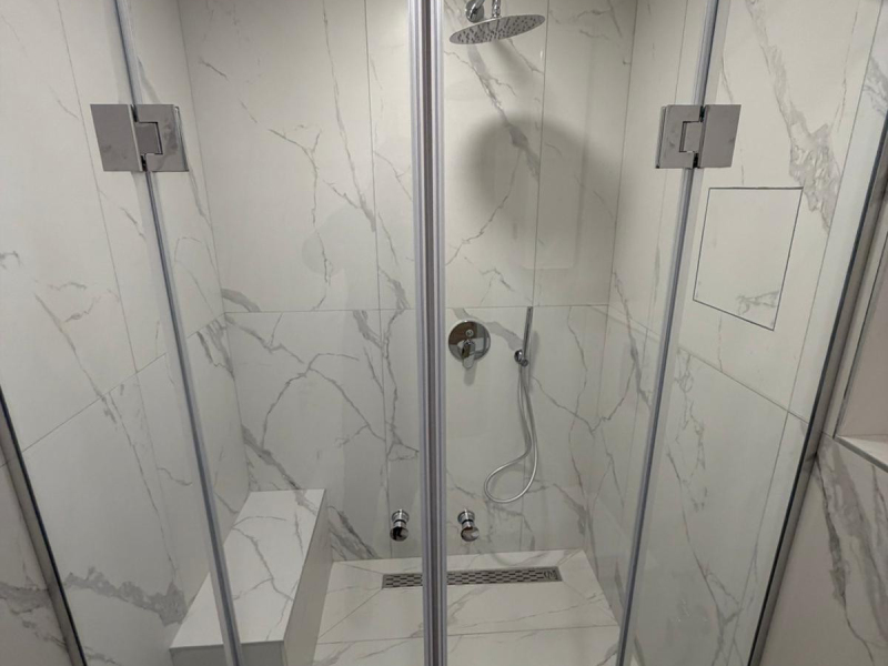 Azur Panorama 3 – Neues, modernes Apartment mit Meerblick