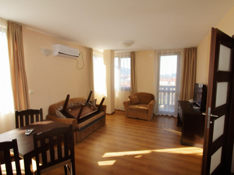 Elegante Ein-Zimmer-Wohnung im Royal Park Resort
