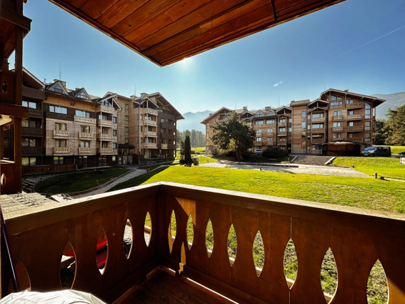 Komplett möblierte Ein-Zimmer-Wohnung im exklusiven Pirin Golf & Country Club