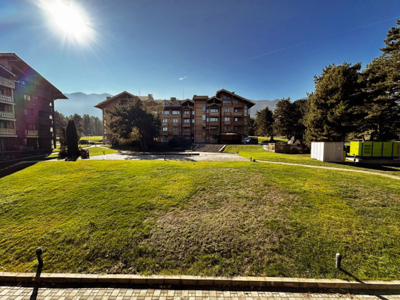 Komplett möblierte Ein-Zimmer-Wohnung im exklusiven Pirin Golf & Country Club