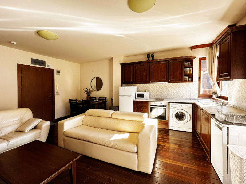 Komplett möblierte Ein-Zimmer-Wohnung im exklusiven Pirin Golf & Country Club