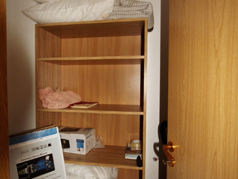 Gemütliches Ein-Zimmer-Apartment mit zwei Balkonen im Tri Hory-Komplex