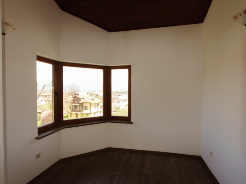 Zweizimmer-Maisonette mit Bergblick in Neubau ohne Wartungsgebühr
