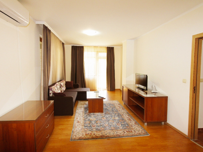 Drei-Zimmer-Apartment mit Garten