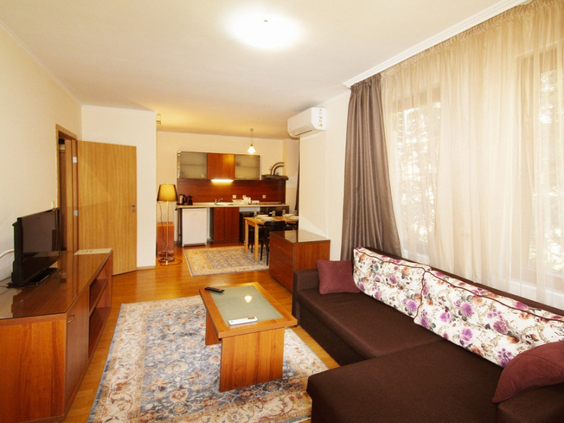Drei-Zimmer-Apartment mit Garten