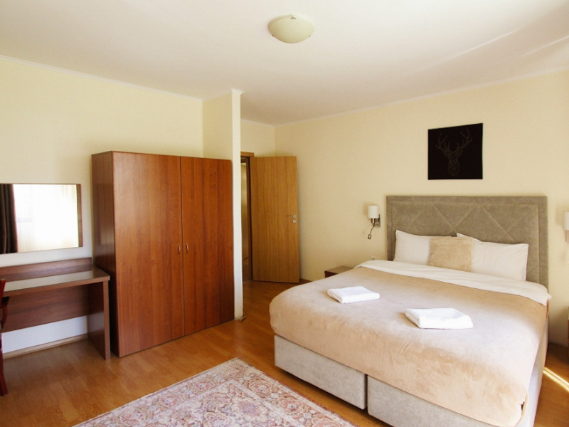 Drei-Zimmer-Apartment mit Garten