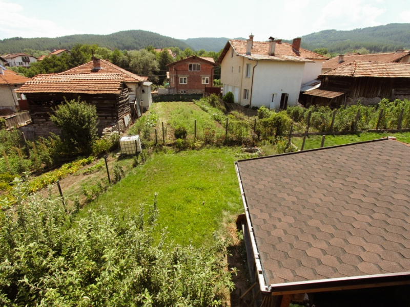 Komplett renoviertes zweistöckiges Haus mit 5 Schlafzimmern, zwei Terrassen und Hof – Dobrinishte