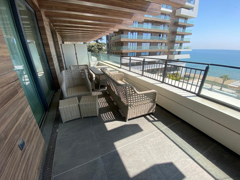 Exklusives Apartment direkt am Strand mit Panoramablick auf das Meer