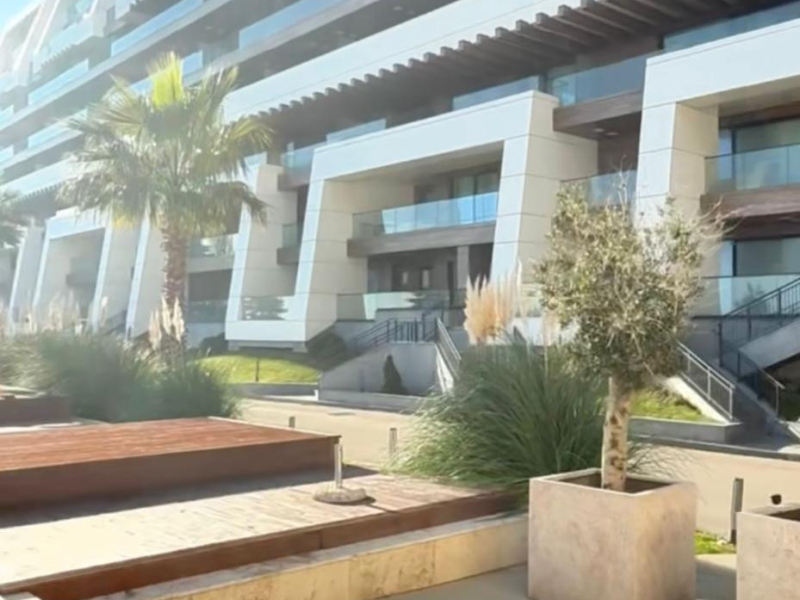 Exklusives Apartment direkt am Strand mit Panoramablick auf das Meer