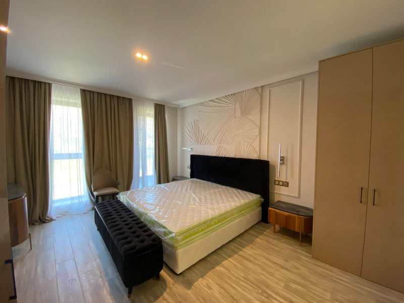 Elegantes Apartment mit Blick ins Grüne – Ruhe, Privatsphäre und zeitloses Design