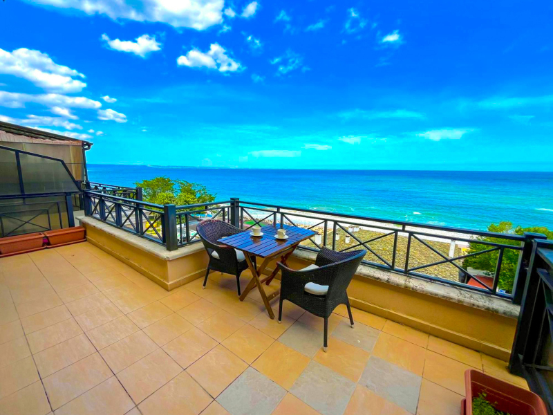 Stilvolles Apartment Nr. 312 mit Terrasse im Resort SIRENA – Goldstrand