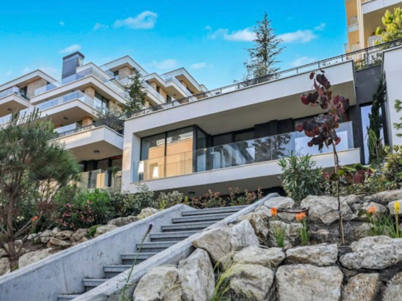 Luxuriöses 3-Zimmer-Apartment mit Panoramablick aufs Meer – Azur Panorama