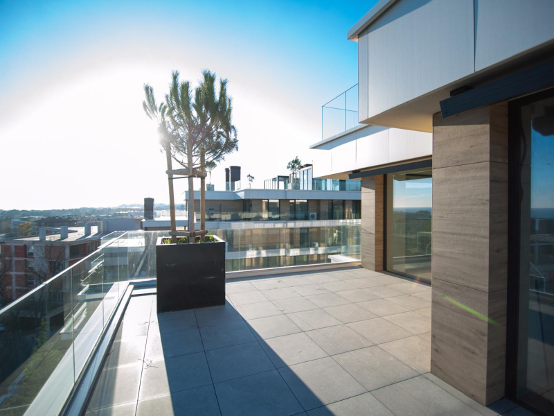 Flaggschiff-Penthouse mit Panoramaterrasse – absoluter Luxus im Azur Panorama Resort