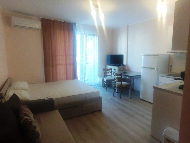 WOHNUNG NR. 6 LONG BEACH