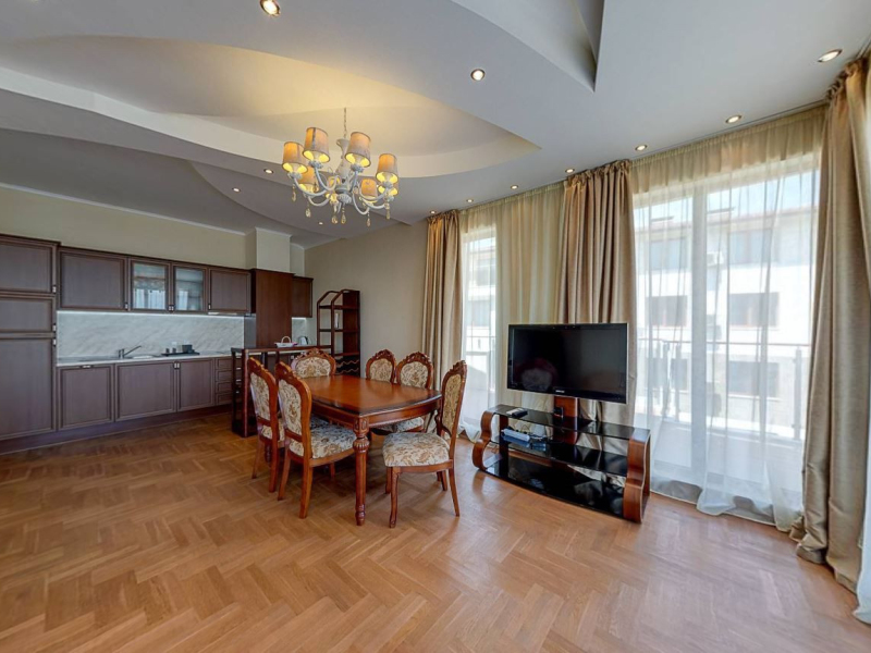 Apartment Nr. 12 – Exklusives Penthouse am Meer