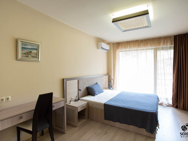 Möblierte 2-Zimmer-Wohnung mit Meer- und Poolblick im Luxuskomplex Argisht Partes