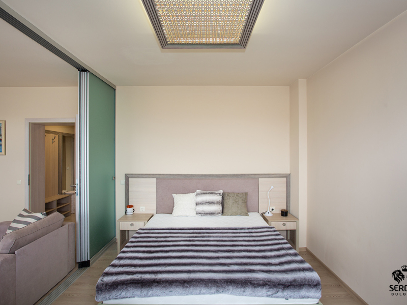 Möblierte 2-Zimmer-Wohnung mit Meer- und Poolblick im Luxuskomplex Argisht Partes
