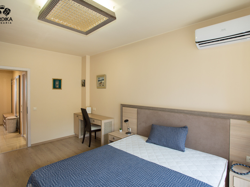 Möblierte 2-Zimmer-Wohnung mit Meer- und Poolblick im Luxuskomplex Argisht Partes
